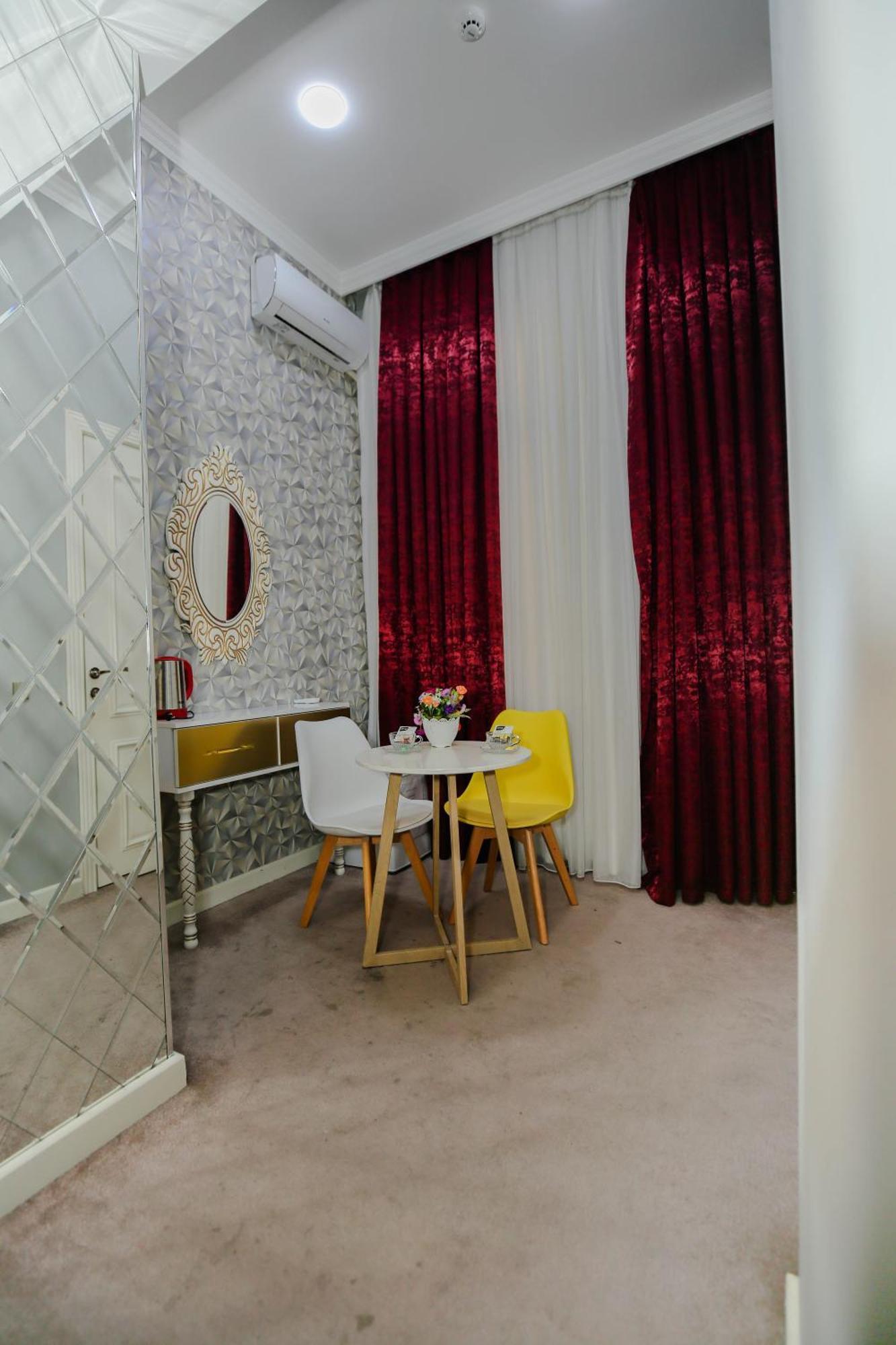 Dionis Coffee Shop Hotel Baku Exterior foto